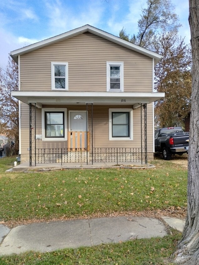Primary Photo - 1031 Island Ave