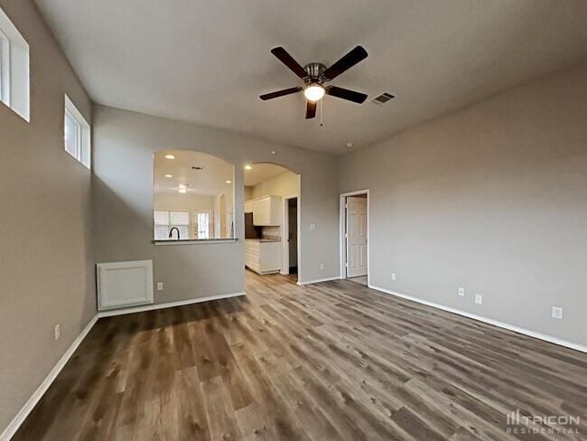 Building Photo - 4805 Cedar Springs Dr