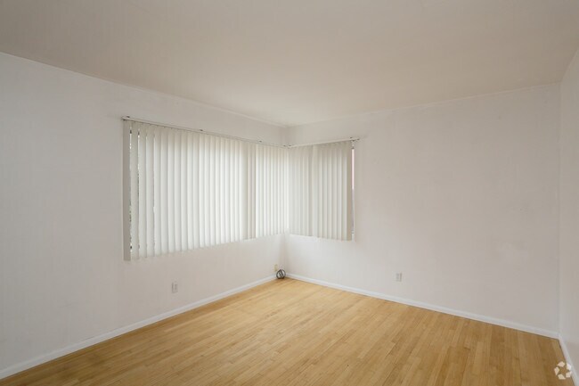 Apartamento 7516 - 7510-7516 Draper Ave
