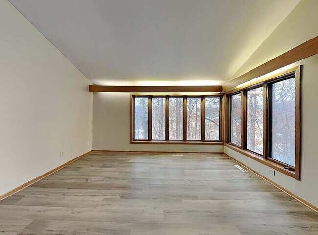 Foto del edificio - 1934 Oakland Rd