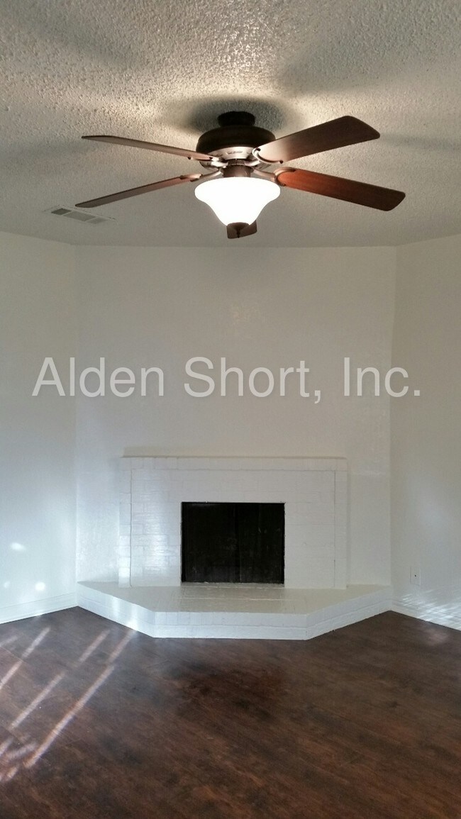 Building Photo - 1209 High Country Dr