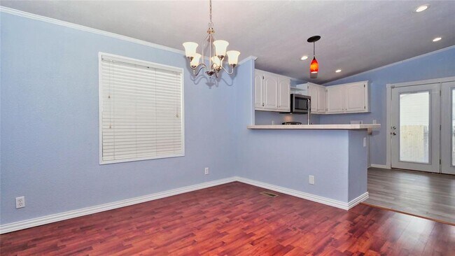Building Photo - 10011 Berrybriar Ln