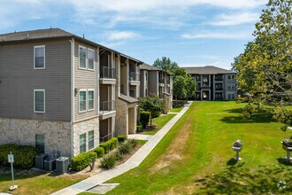 Building Photo - StoneHaven Apartment Homes