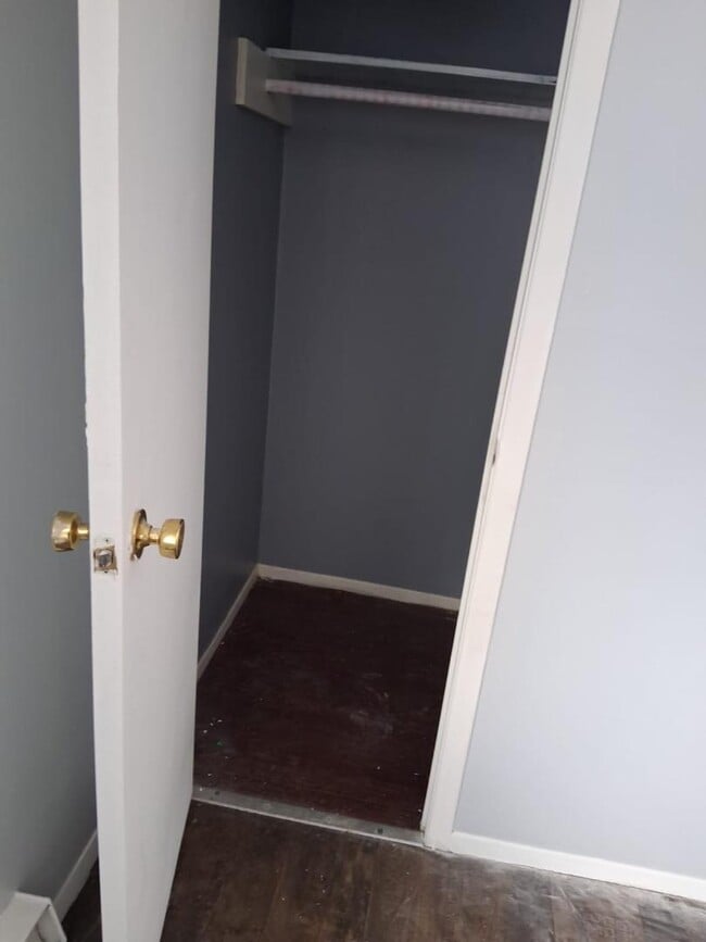 Building Photo - 79 Yaun Ave