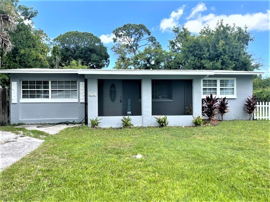 Foto principal - 5641 94th Terrace N