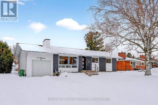 Building Photo - 18 Wolmsley Crescent