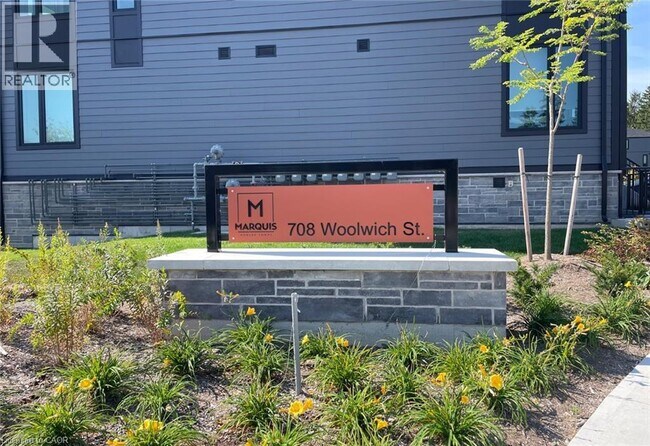 Building Photo - 708 Woolwich St