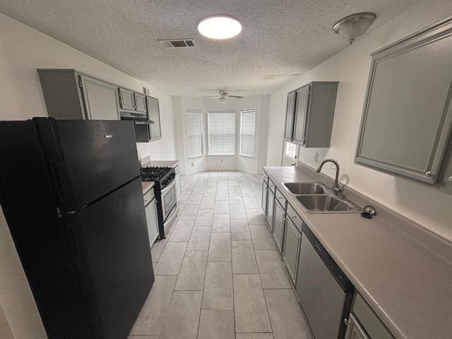 Foto del edificio - 2100 Larkspur St