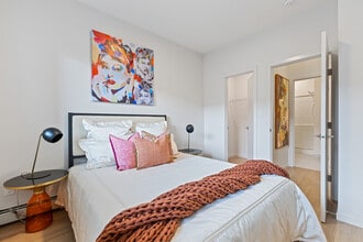 Building Photo - Springbank Hill Estates