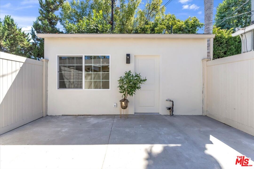 Foto principal - 12820 Hatteras St