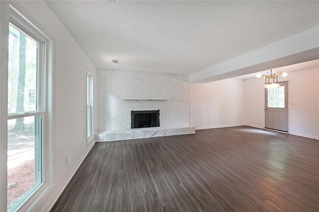 Building Photo - 7156 Whitfield Dr