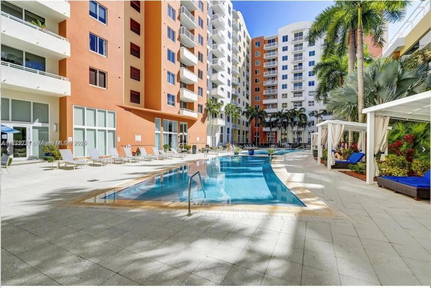 Foto principal - 1 bedroom in Aventura FL 33180