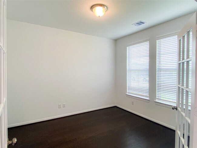 Foto del edificio - 31302 Whitfield Ct