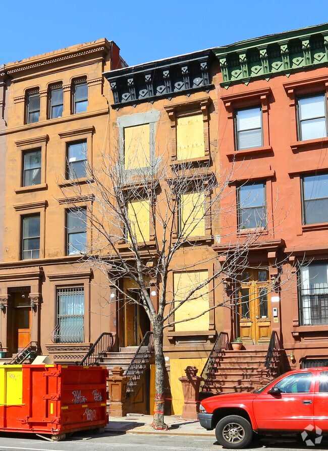 Building Photo - 145 W 126th St