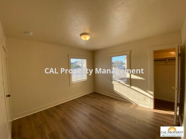 Building Photo - Two bedroom one bath house in South Salinas!