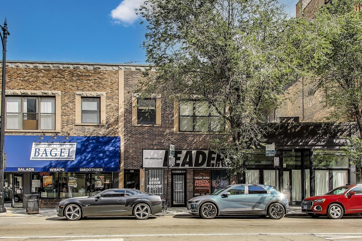Primary Photo - 1152 W Madison St