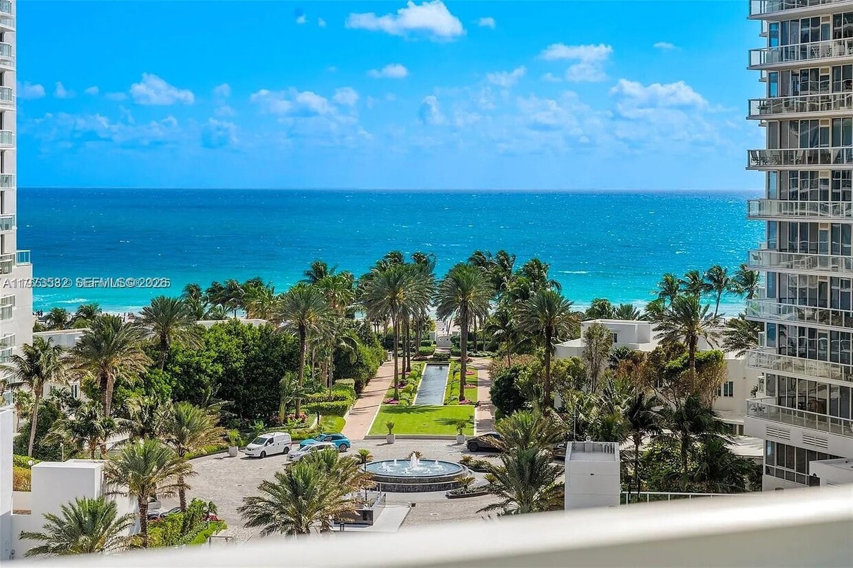 Photo - 400 S Pointe Dr (Miami Beach, FL)
