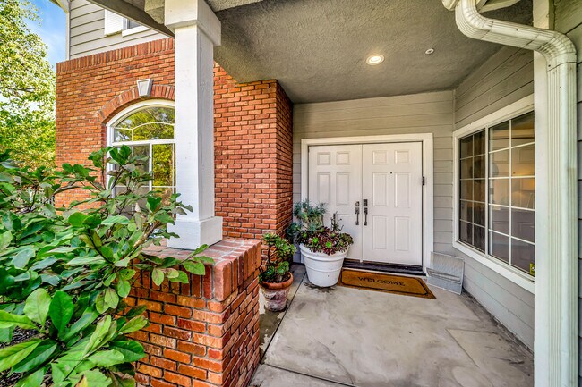 Foto del edificio - 24574 Overland Dr