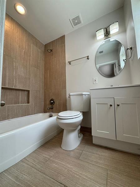 Building Photo - 1713 N Dixie Hwy