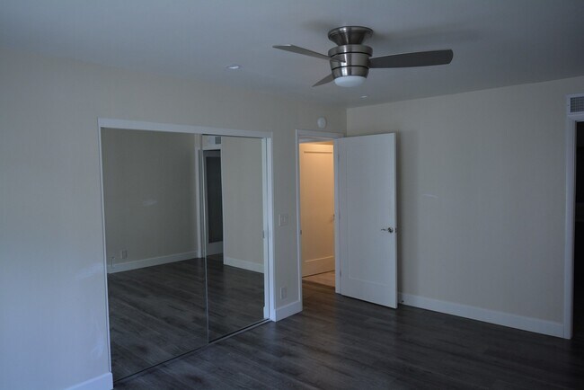 Foto del edificio - 3312 Caminito Eastbluff