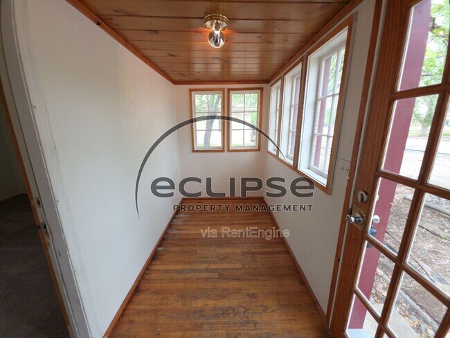Foto del edificio - 908 9th St
