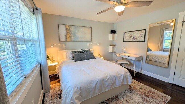 Foto del edificio - 831 Parkway Dr