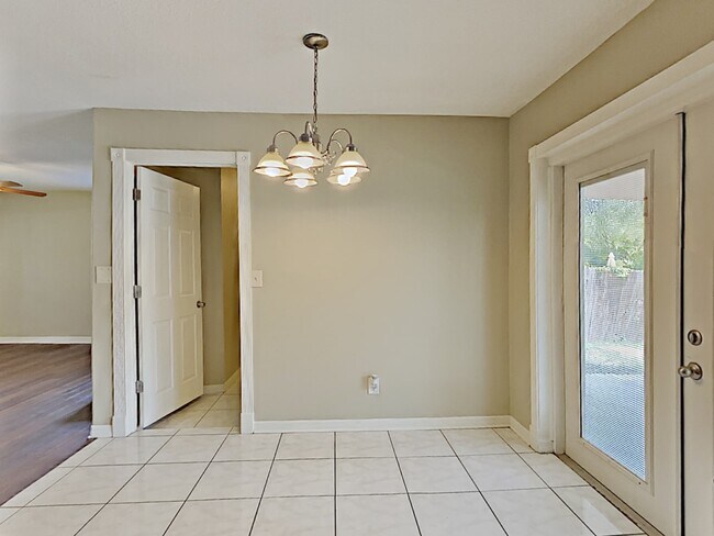 Foto del edificio - 4204 E 98th Ave