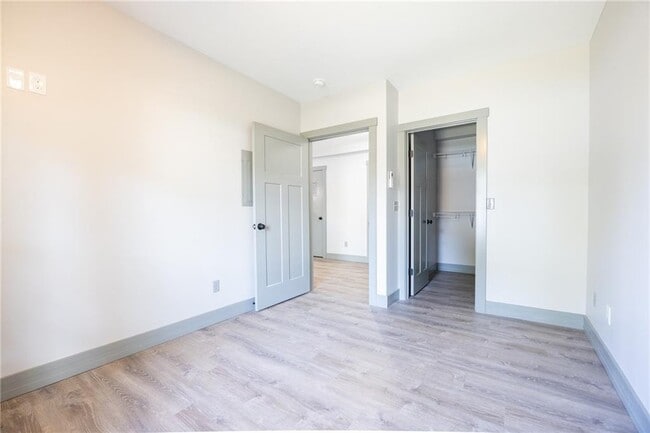 Foto del edificio - 20 Marblehead Ave