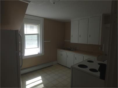 Building Photo - 17 Pleasant st - 2