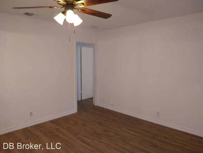 Foto del edificio - 2 br, 1 bath House - 2914 Beacon Ave