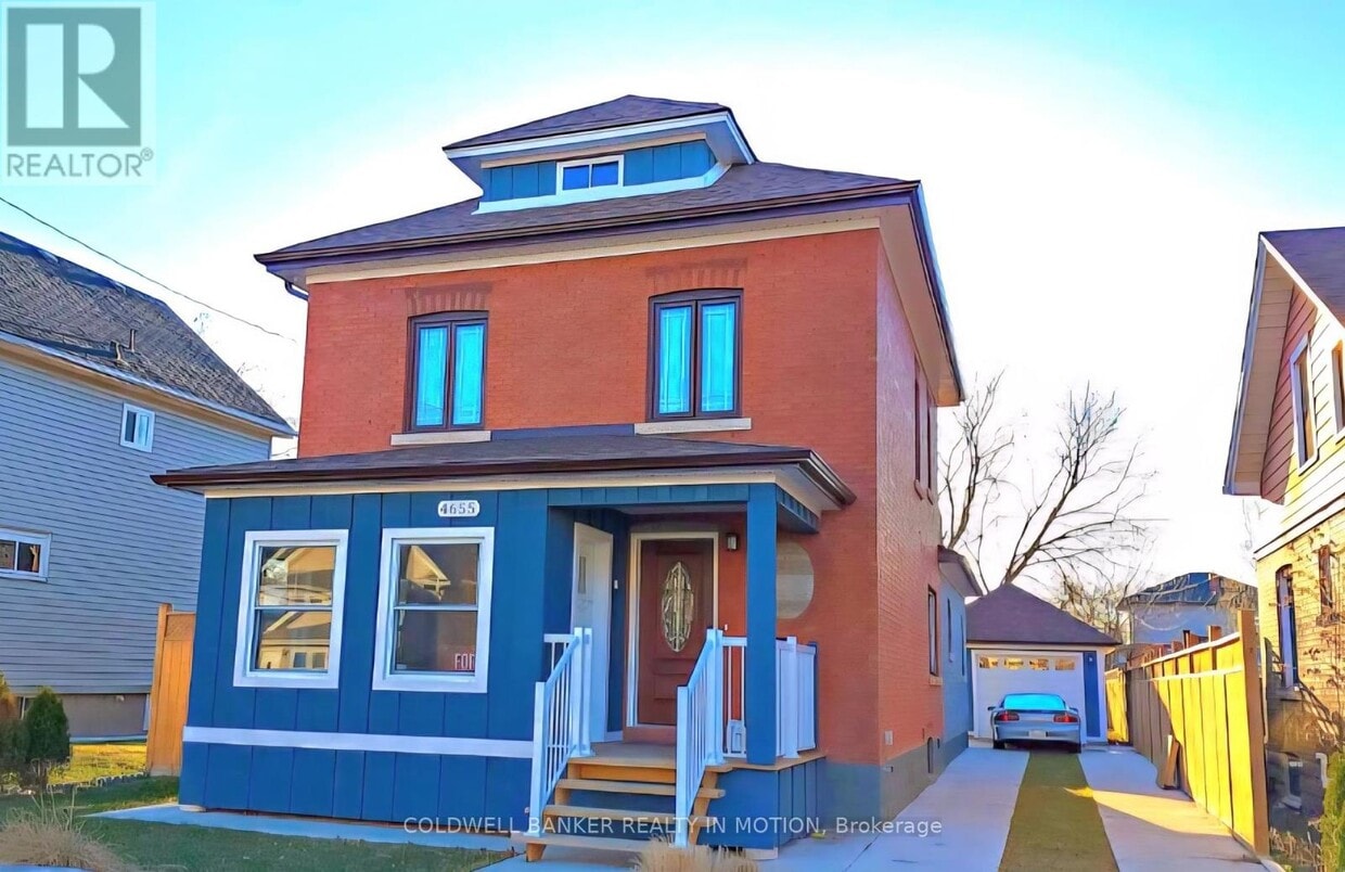 Photo principale - 4655 Third Ave