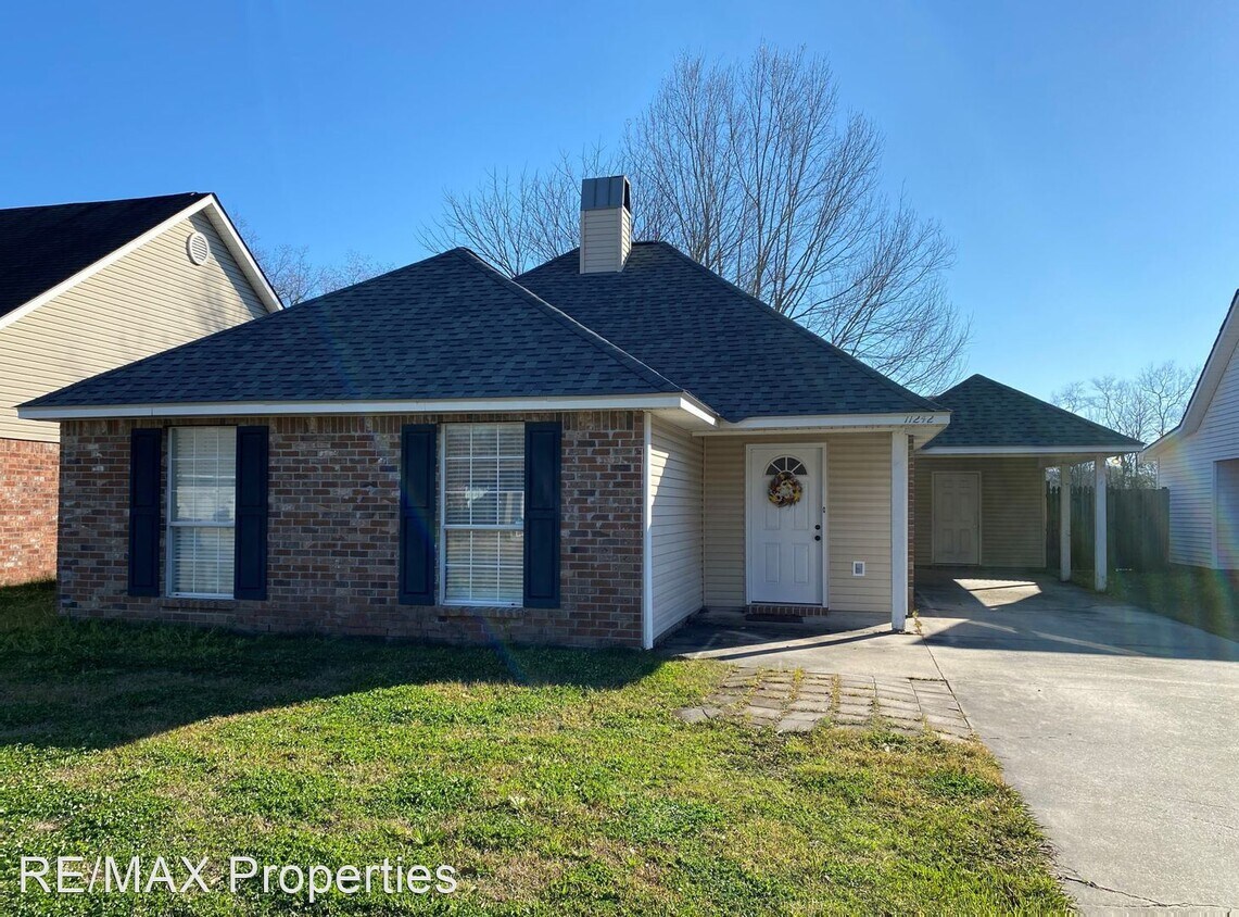 3 br, 2 bath House 11242 Tracy St House Rental in Saint Amant, LA