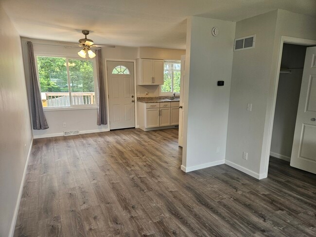 Dining Room - 923 Norwood Rd