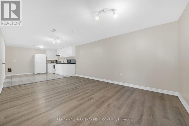 Building Photo - 769 Tennyson Ave