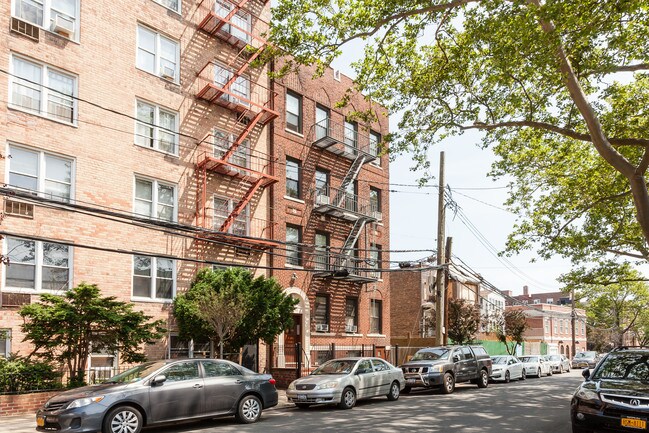 Building Photo - 4021 61st St