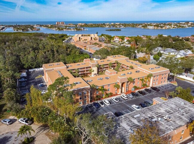 Foto del edificio - 12760 Indian Rocks Rd