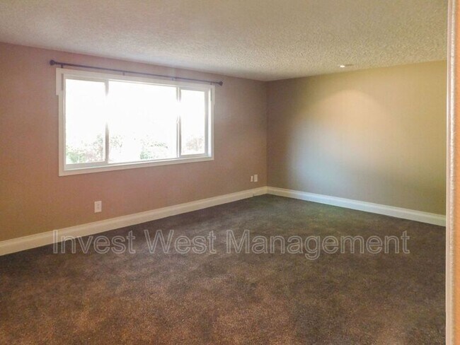 Foto del edificio - 12807 NE 11th Ct