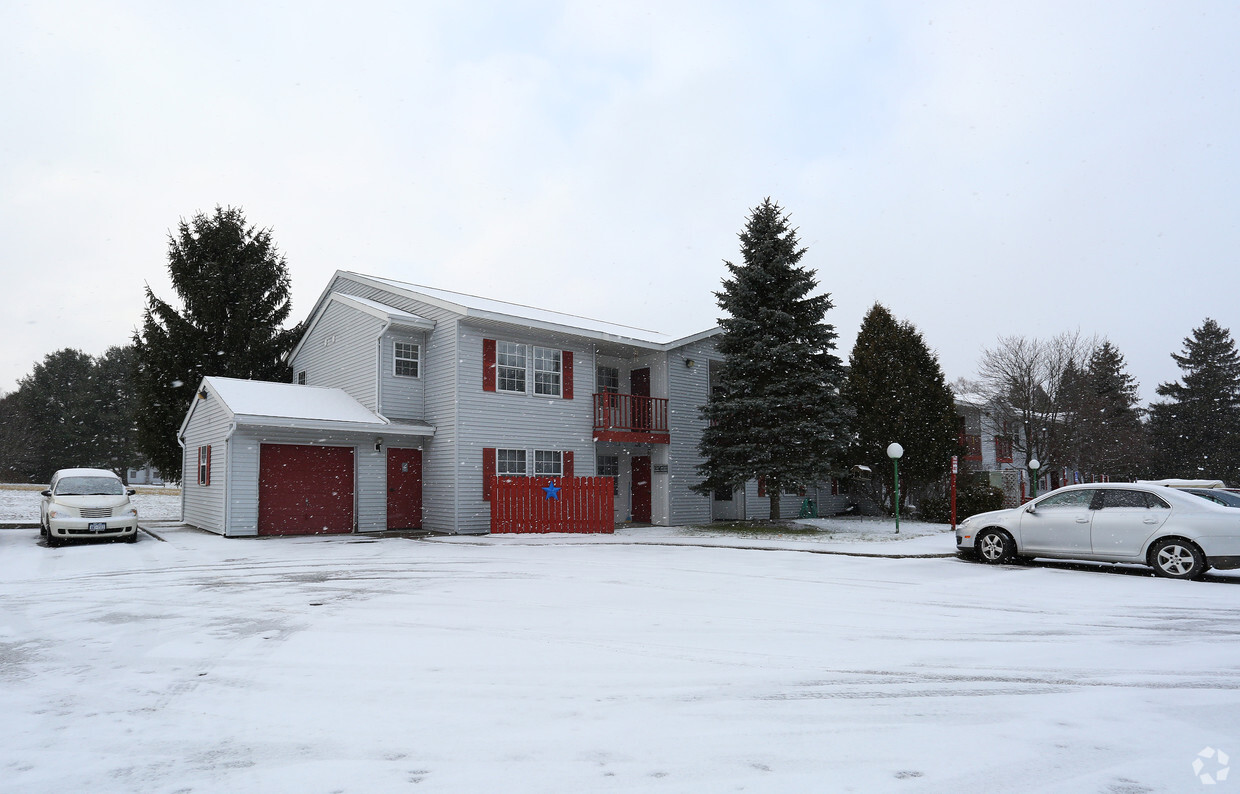 Building Photo - DeRuyter Senior Apartments