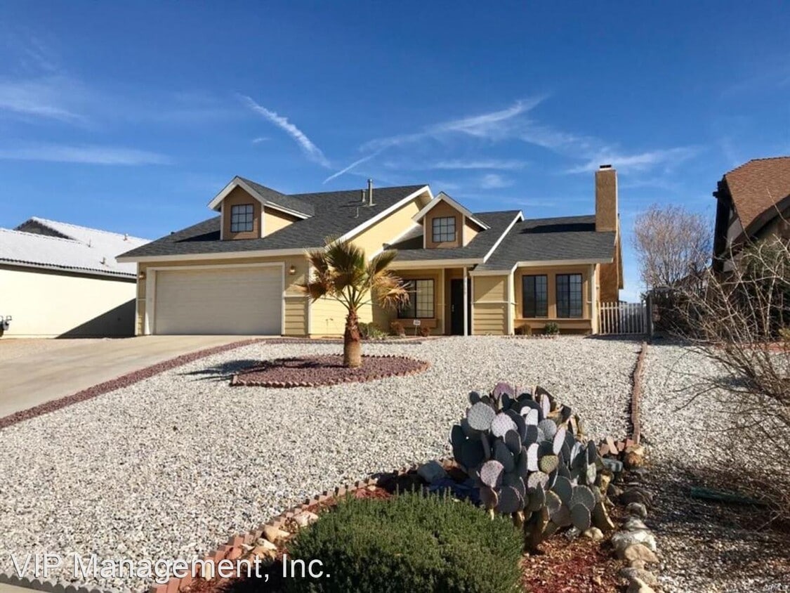 Primary Photo - 3 br, 2 bath House - 13155 Tamarisk Road