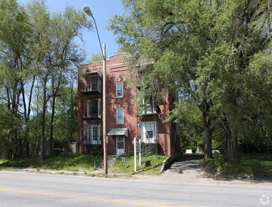 Primary Photo - 4012 E 12th St