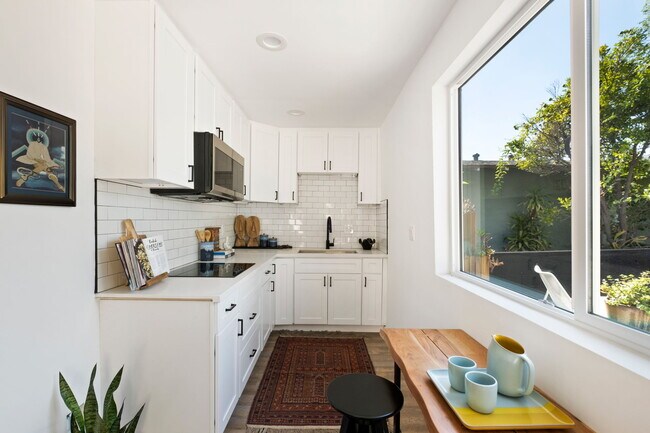 Kitchen - 2824 Macon St