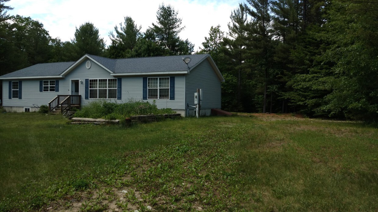 701 Stockbridge Corner Rd, Alton, NH 03809 House Rental in Alton, NH
