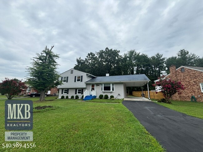 Building Photo - 3158 Galloway Dr
