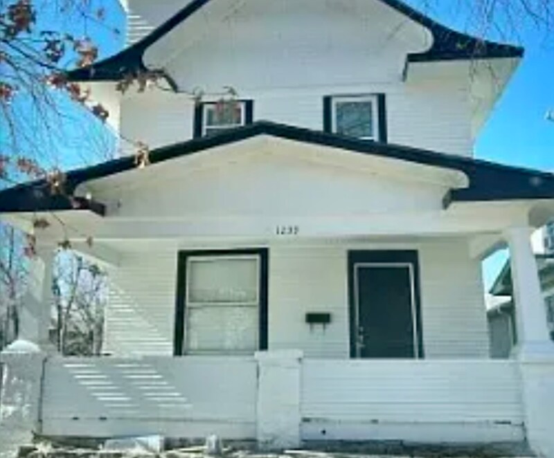 Foto principal - 1239 SW Garfield Ave