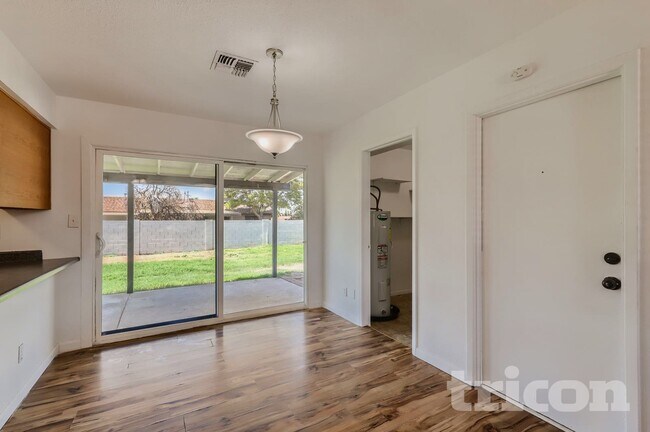 Foto del edificio - 17834 N 9th Ave