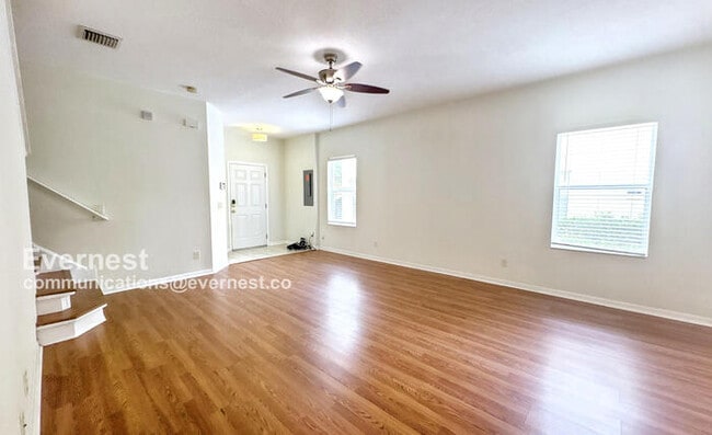 Foto del edificio - 10545 Shady Falls Ct