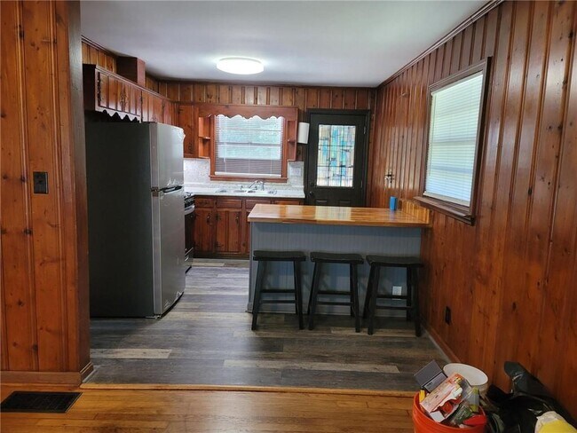 Building Photo - 2855 Harlan Dr