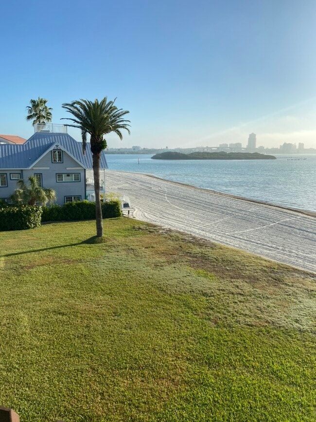 Foto del edificio - 865 S Gulfview Blvd