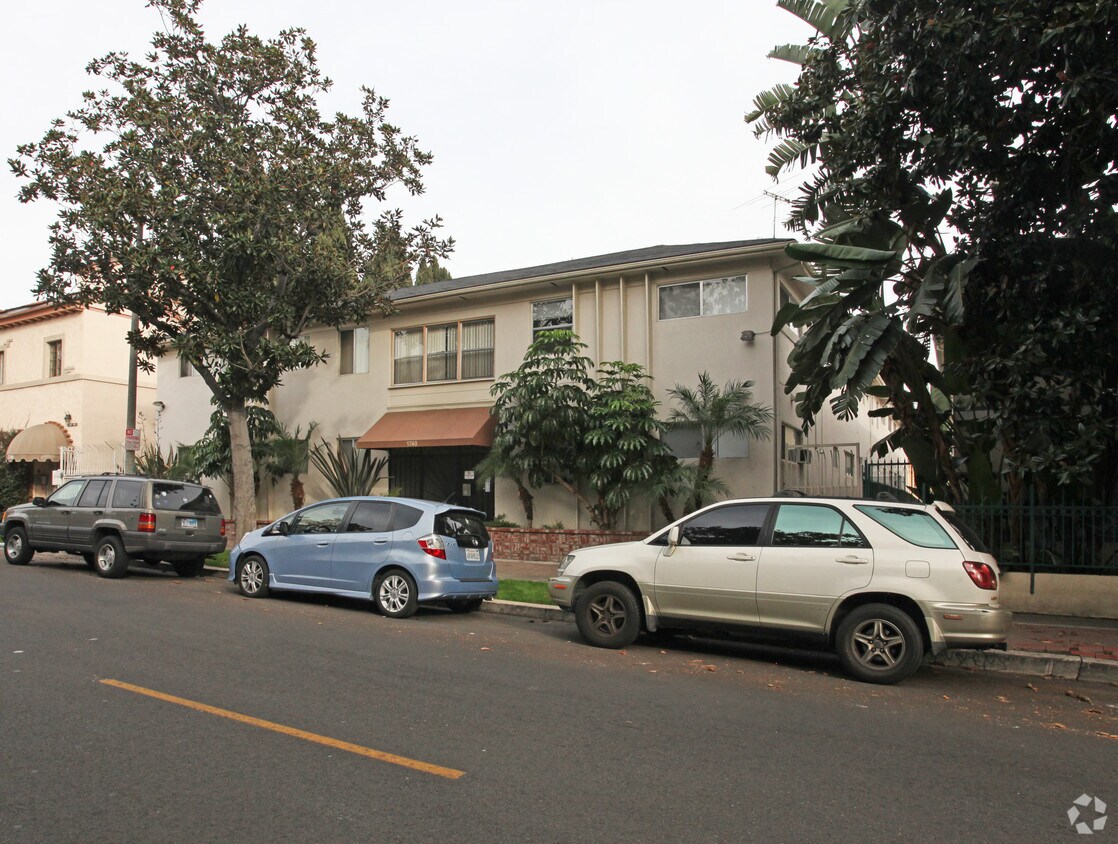 Building Photo - 1740 N Kingsley Dr