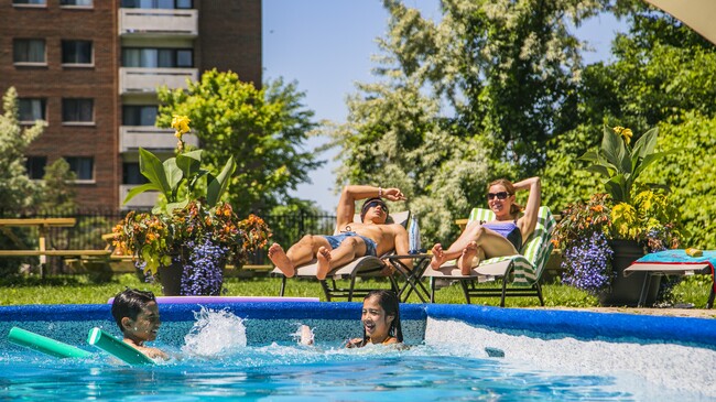 Piscine extérieure - Townhomes - Accora Village